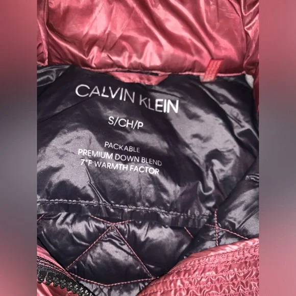 Calvin Klein Packable puffer Jacket with hood ROSE PINK - Picture 5 of 8